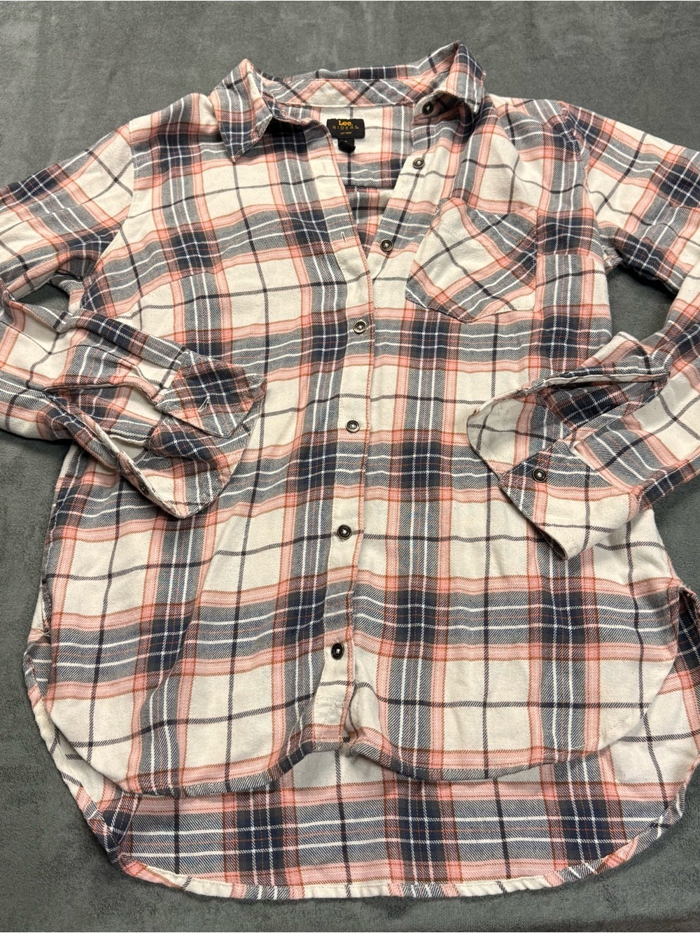 Vintage Lee Flannel Button-Down Shirt - Blush/Navy Small